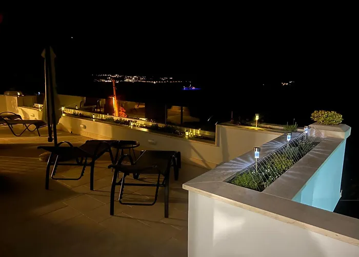 Apartment Infinity Blue